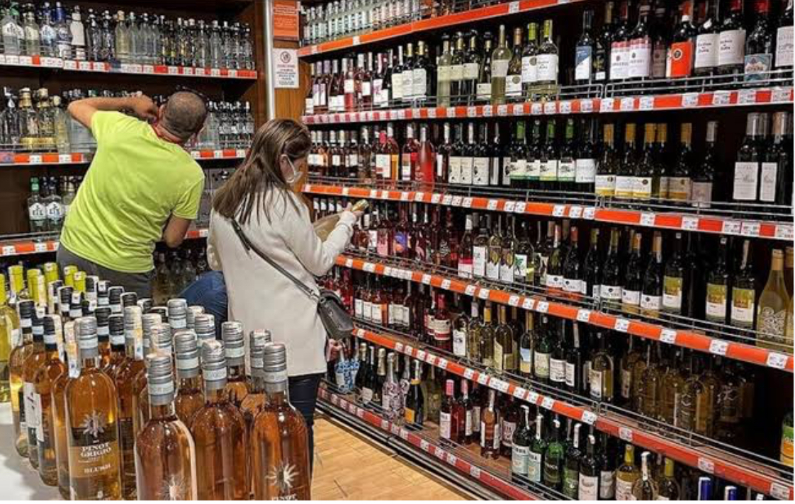 Model wine shop